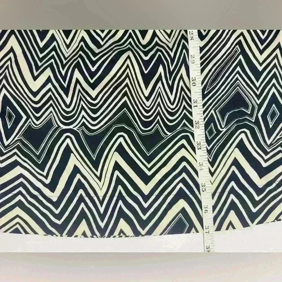 Express Silk Blouson Dress, Women’s Size Small, Geometric Black & Cream, Y2K - Picture 11 of 16